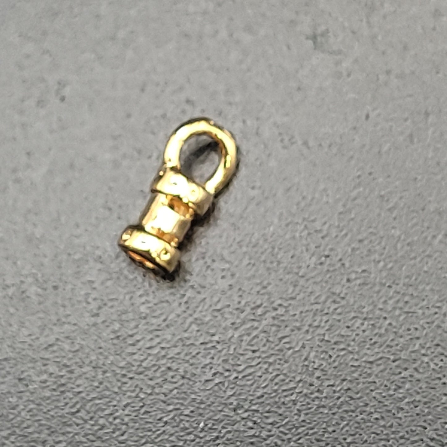 1.5mm gold crimp end.