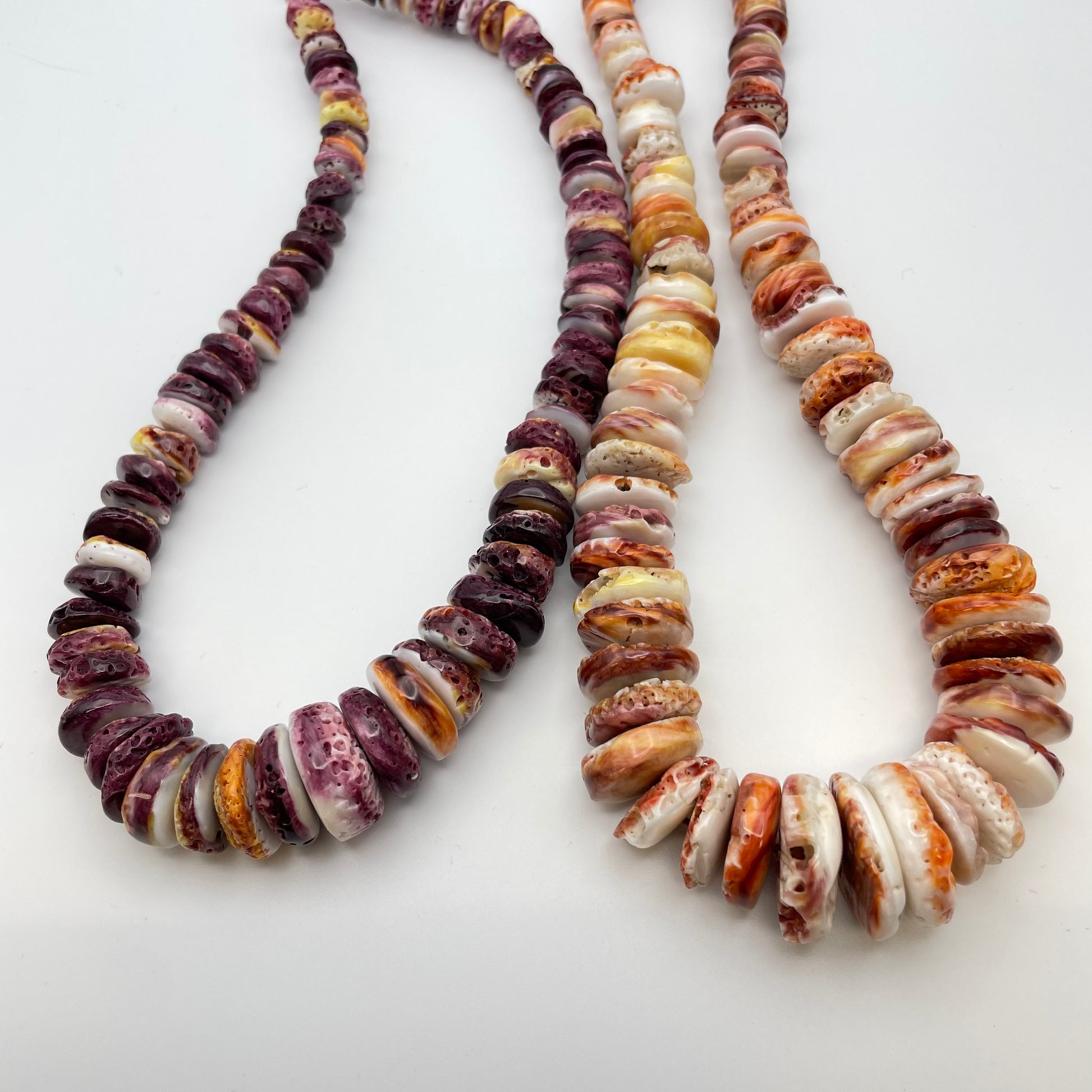 10 to 20mm Spiny Oyster Shell Rondelle Graduated Strand.