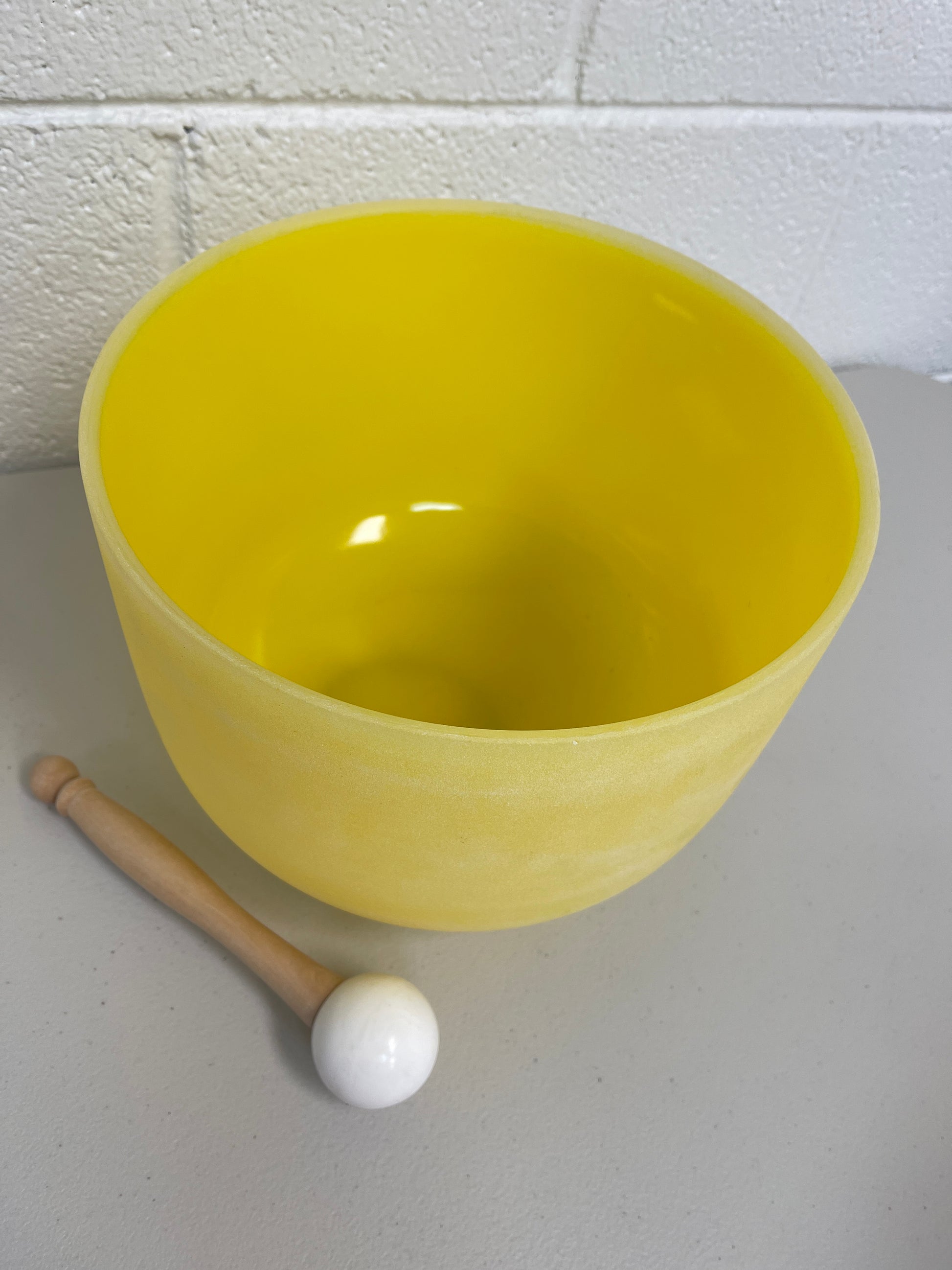 10 Inch Chakra Crystal Singing Bowl For Solar Plexus.