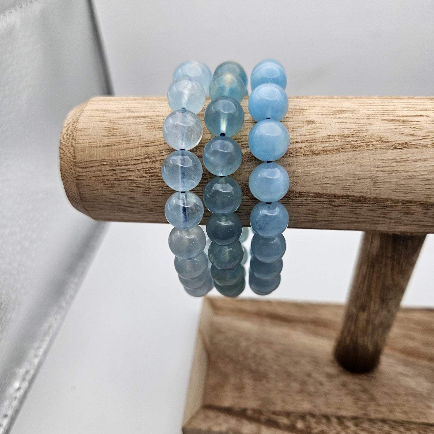 10mm Aquamarine Bracelet Light.