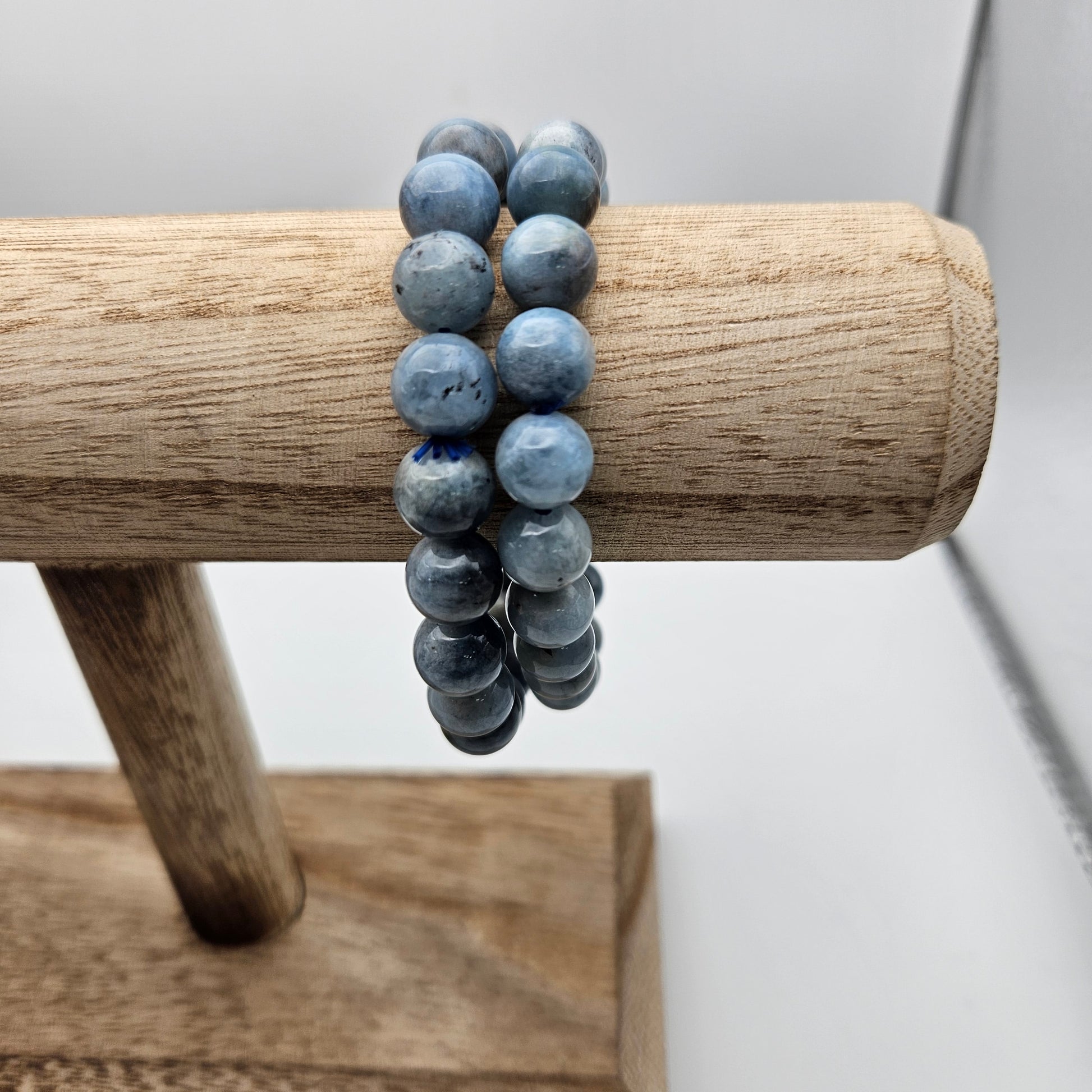 10mm Aquamarine Bracelet.