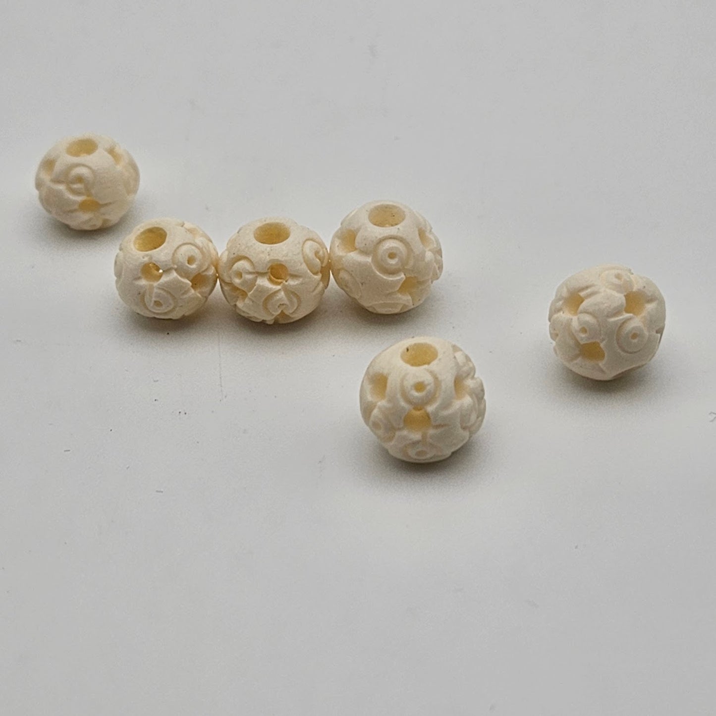 10mm Decorative Carved Bone Bead White Single.