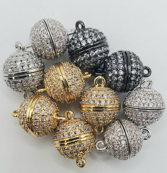 Choice of Gold or Silver Plated 10mm Pave Magnetic Clasp.