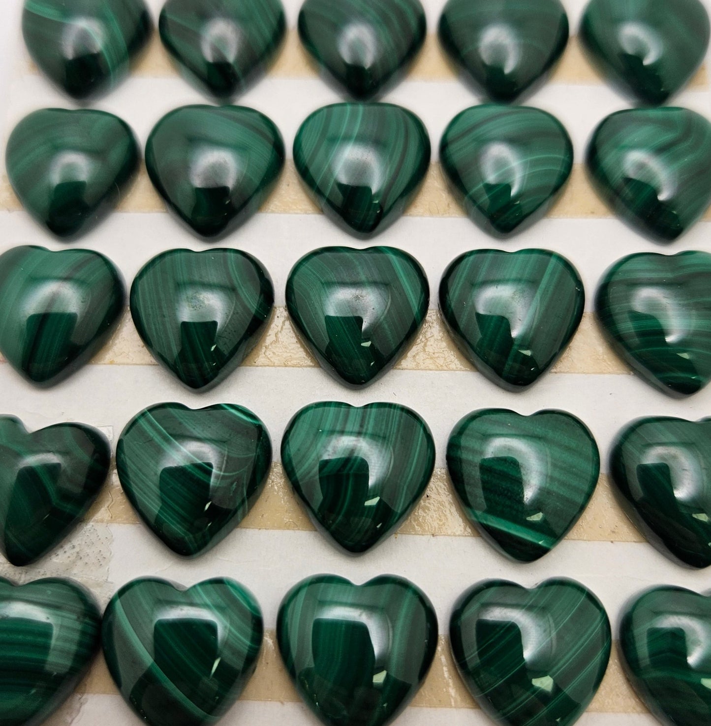 12mm Malachite Heart Cabochon.
