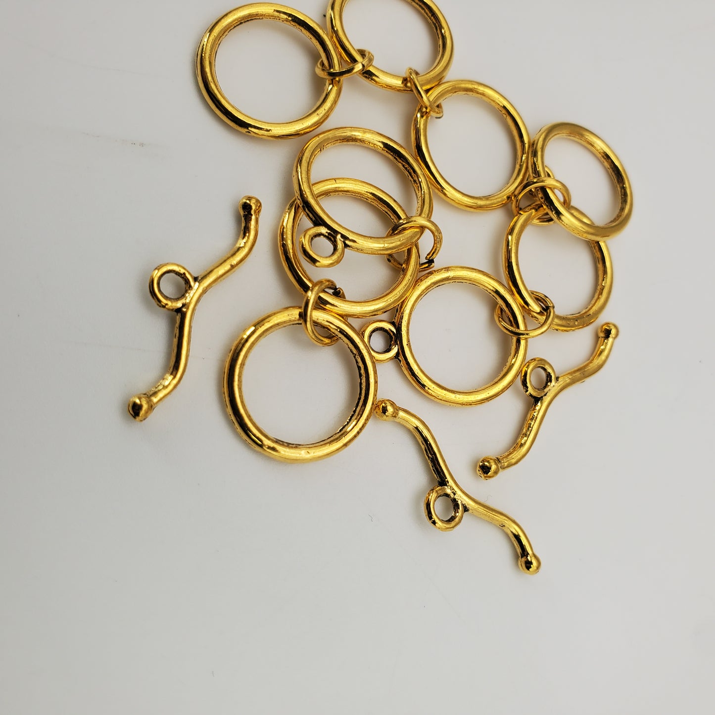 14mm Ring, 20mm Curved Toggle, Pewter Gold.