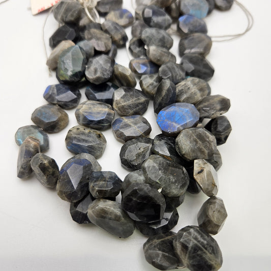 14x20mm Labradorite Oval Faceted.