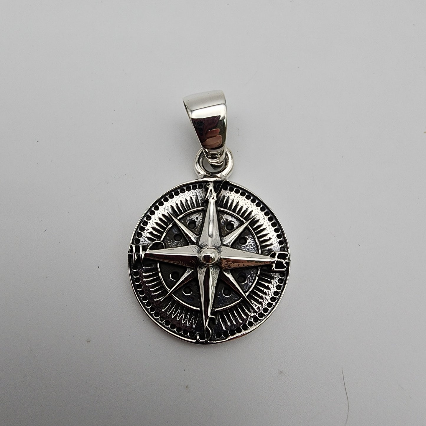 SS Compass Pendant