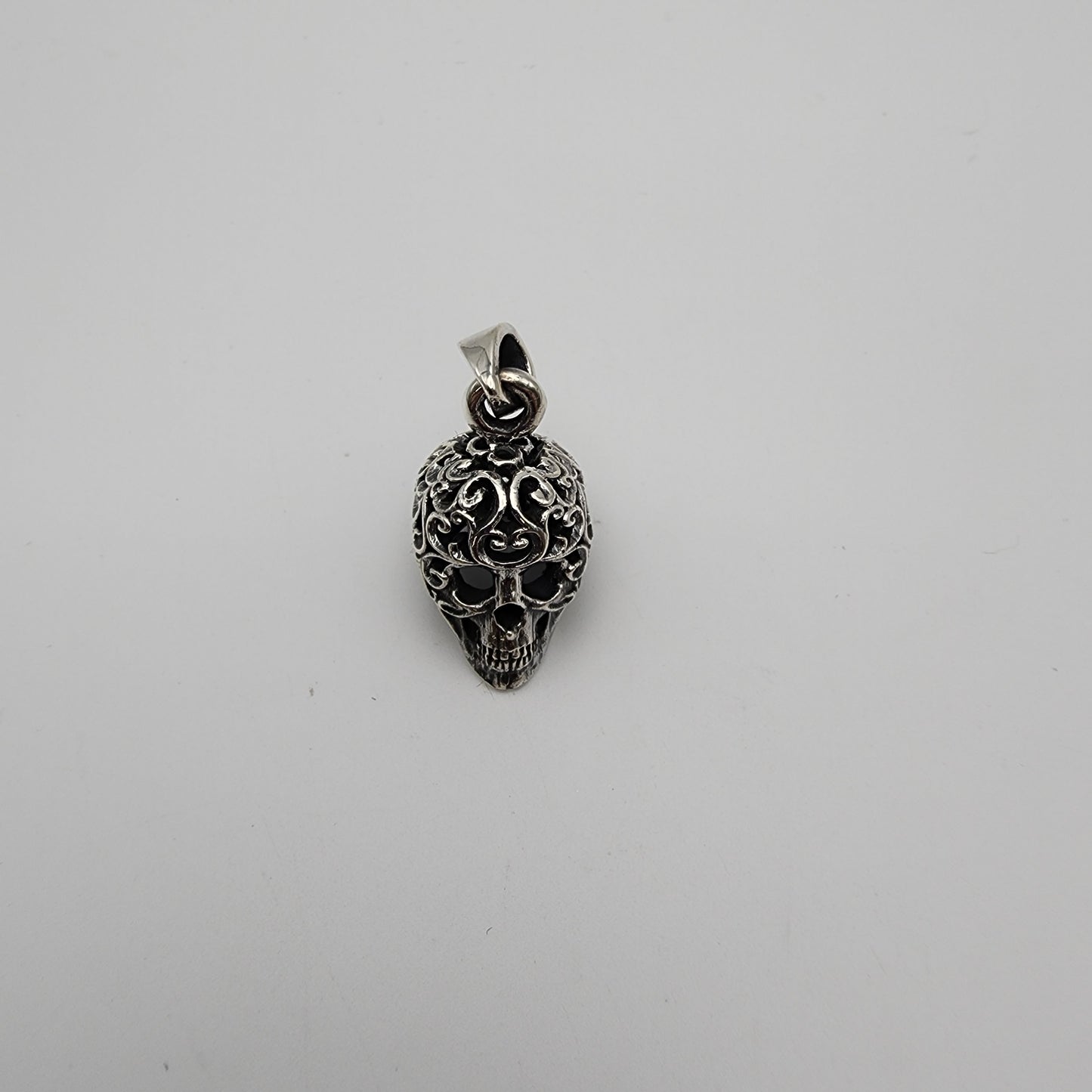 SS Decorative Skull Pendant