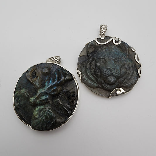 SS Labradorite Carved Pendant
