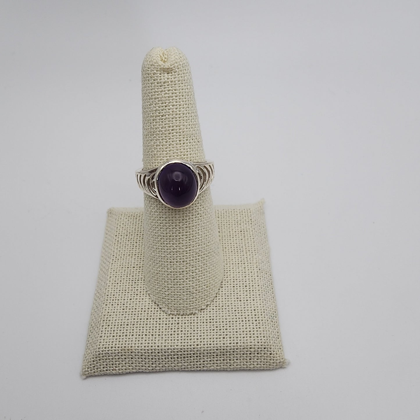 SS Smooth Amethyst Ring