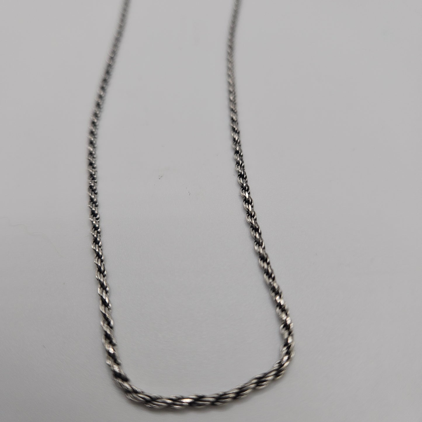 16in Vermil Thick Rope Chain.