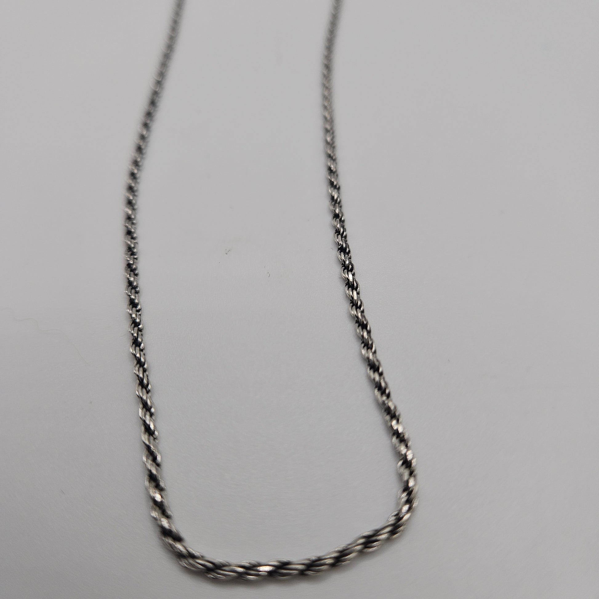16in Vermil Thick Rope Chain.