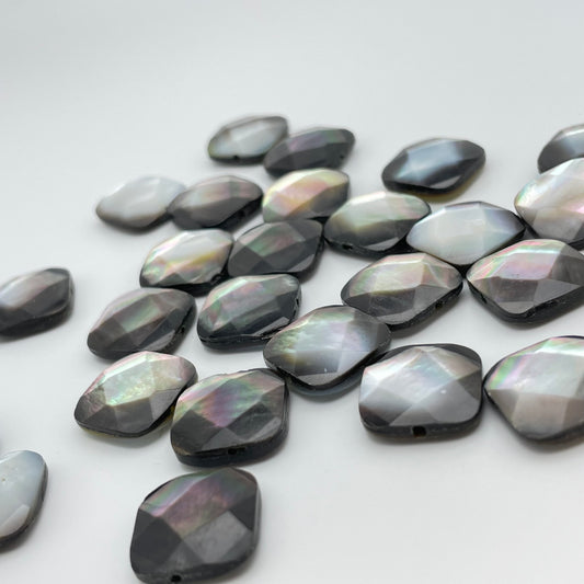 16mm Abalone Flat Square.