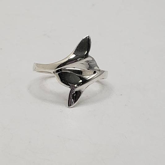 SS Whale Tales Ring 18.99