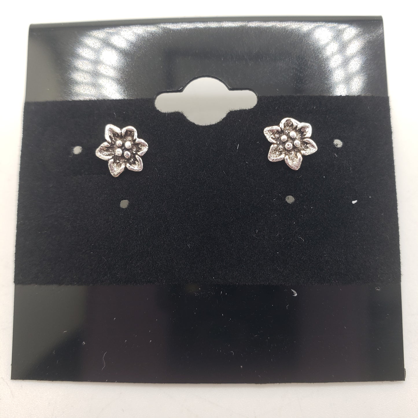 SS Flower Stud Earrings 7.99