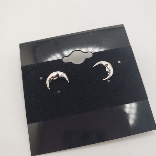 SS Man in Moon Stud Earrings 7.99