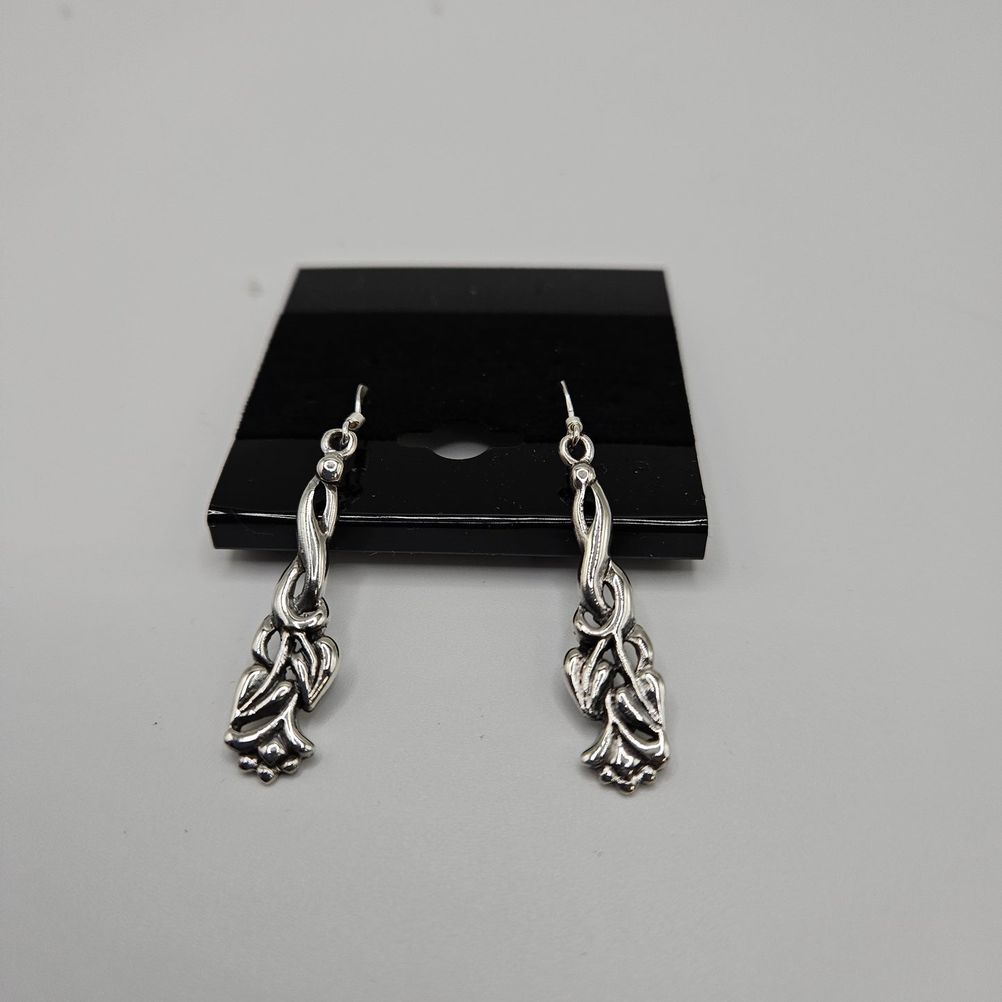 SS Decorative Floral Earrings 28.99