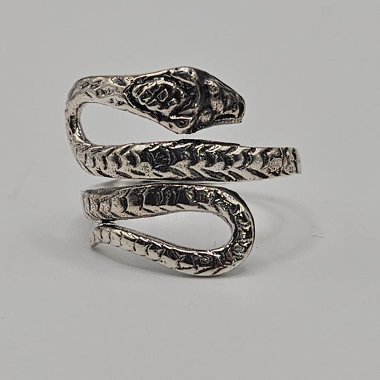 SS Snake Ring 33.99
