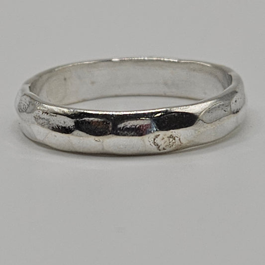 SS Decorative Band Ring 33.99