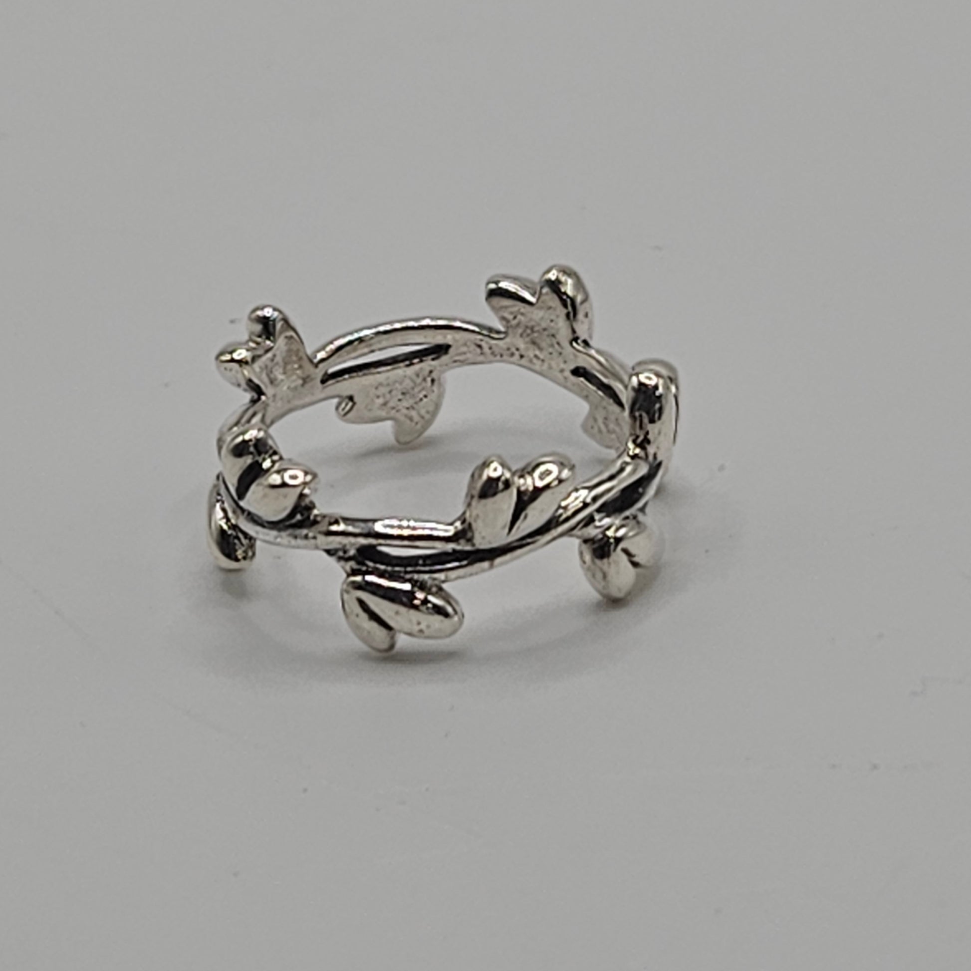 SS Flower Band Ring 42.99