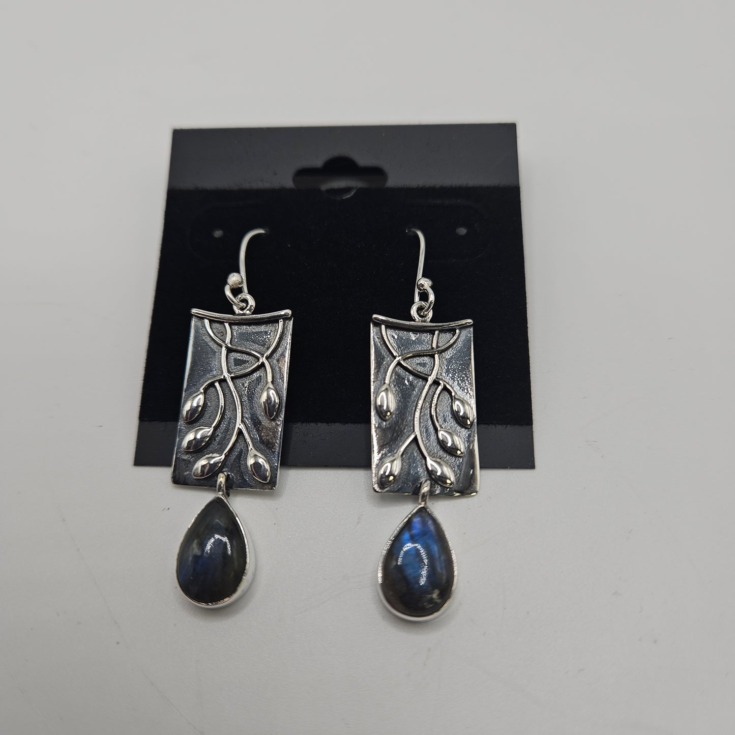 SS Labradorite Vine Earrings 56.99