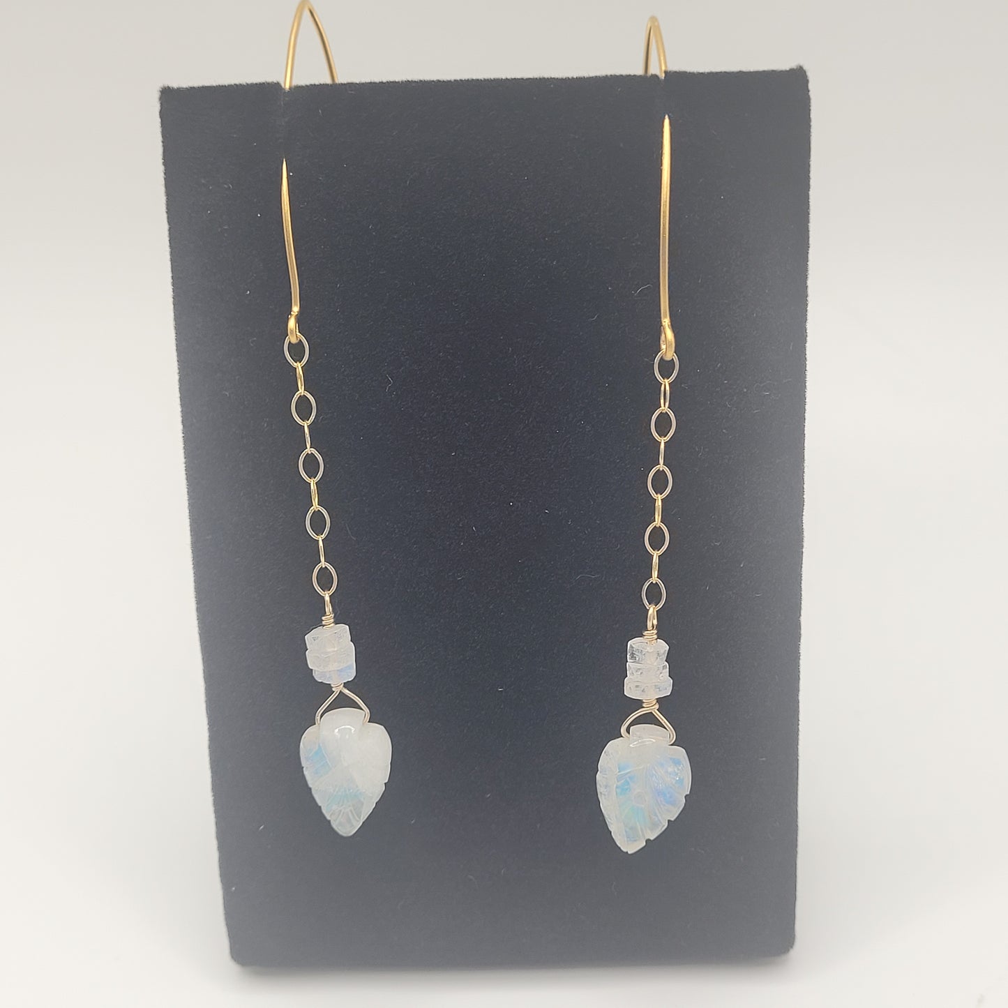 stone leaf shape earings