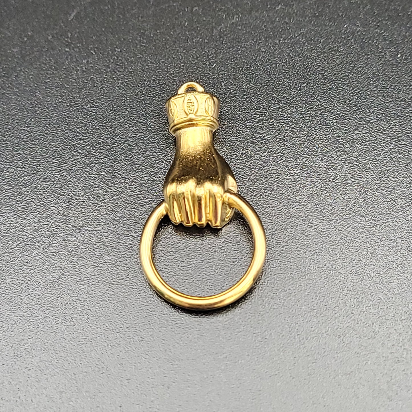 GP Hand w Ring Charm