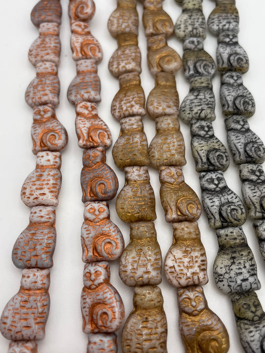 17mm Assorted Cat Czech Bead Strand.