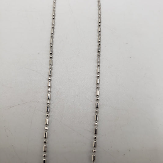 18 Inch Long Sterling Silver Short and Long Link Chain.