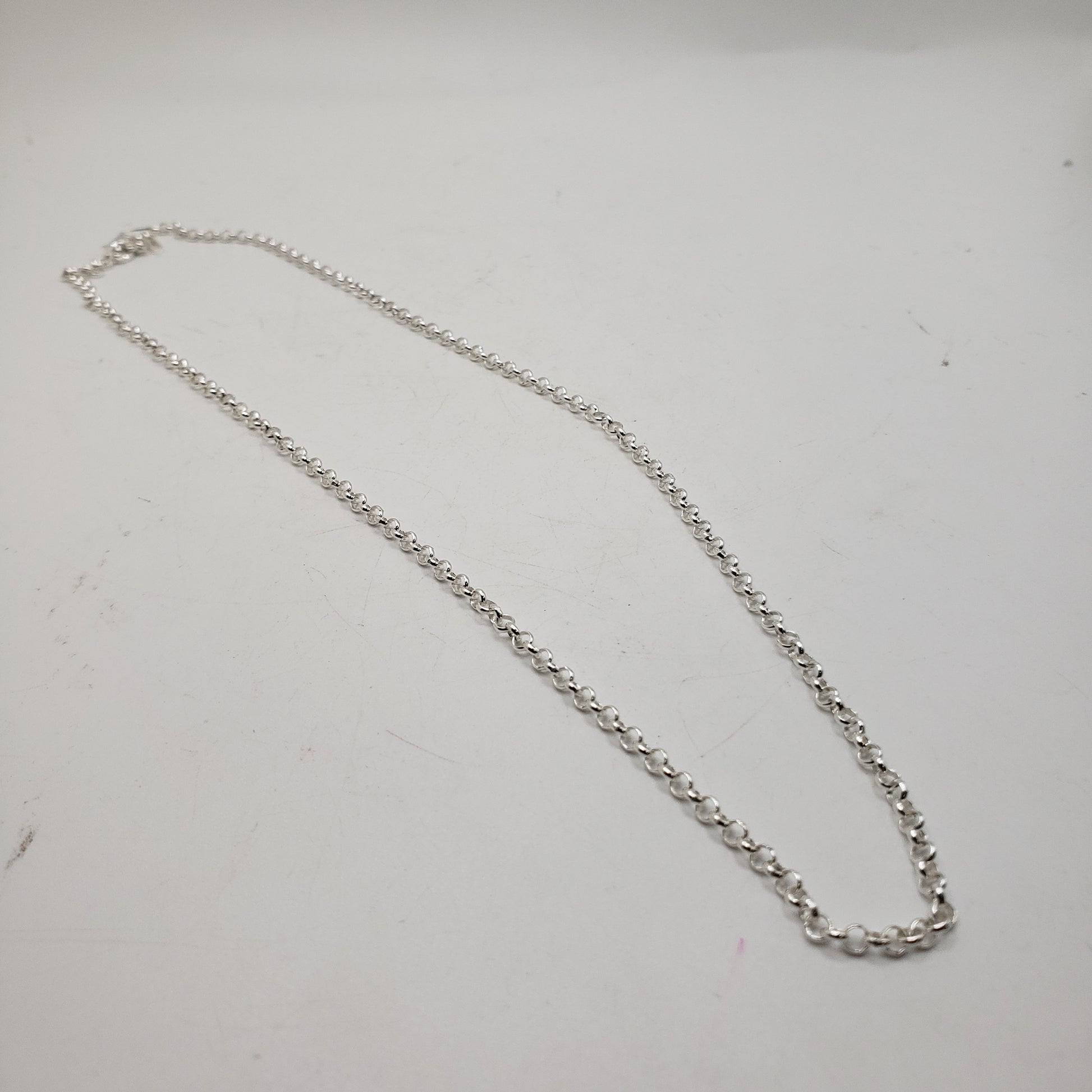 18 Inches Sterling Silver Round Link Chain.