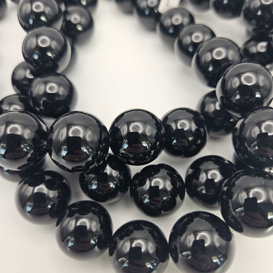 18mm Black Onyx Round Bead Strand.