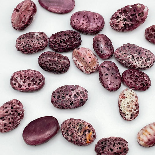 18mm Spiny Oyster Oval Single Bead.