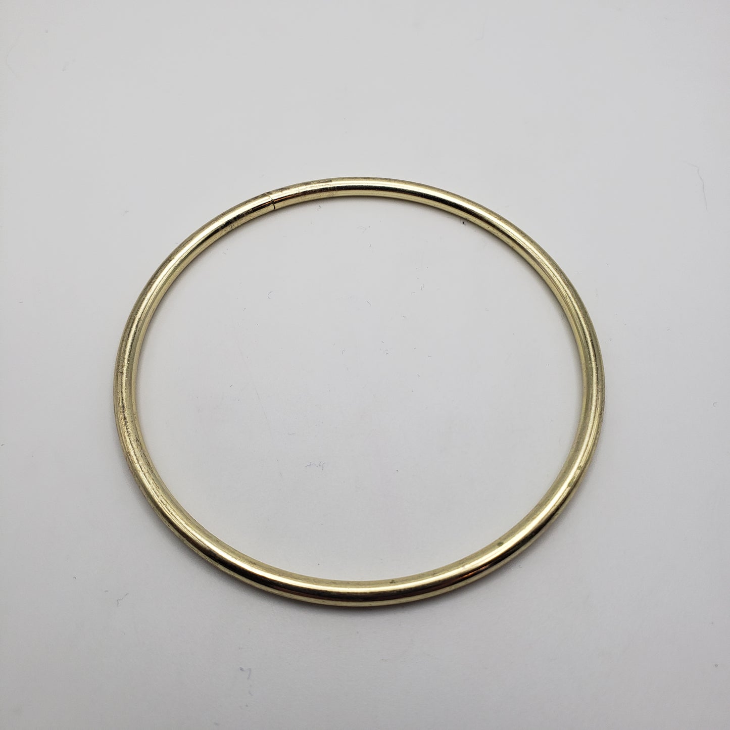2.5in Gold Hoop.
