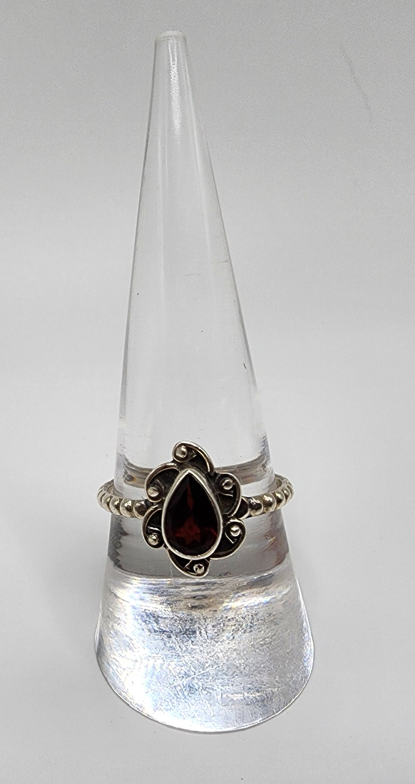 Decorative Amethyst / Garnet Teardrop Ring