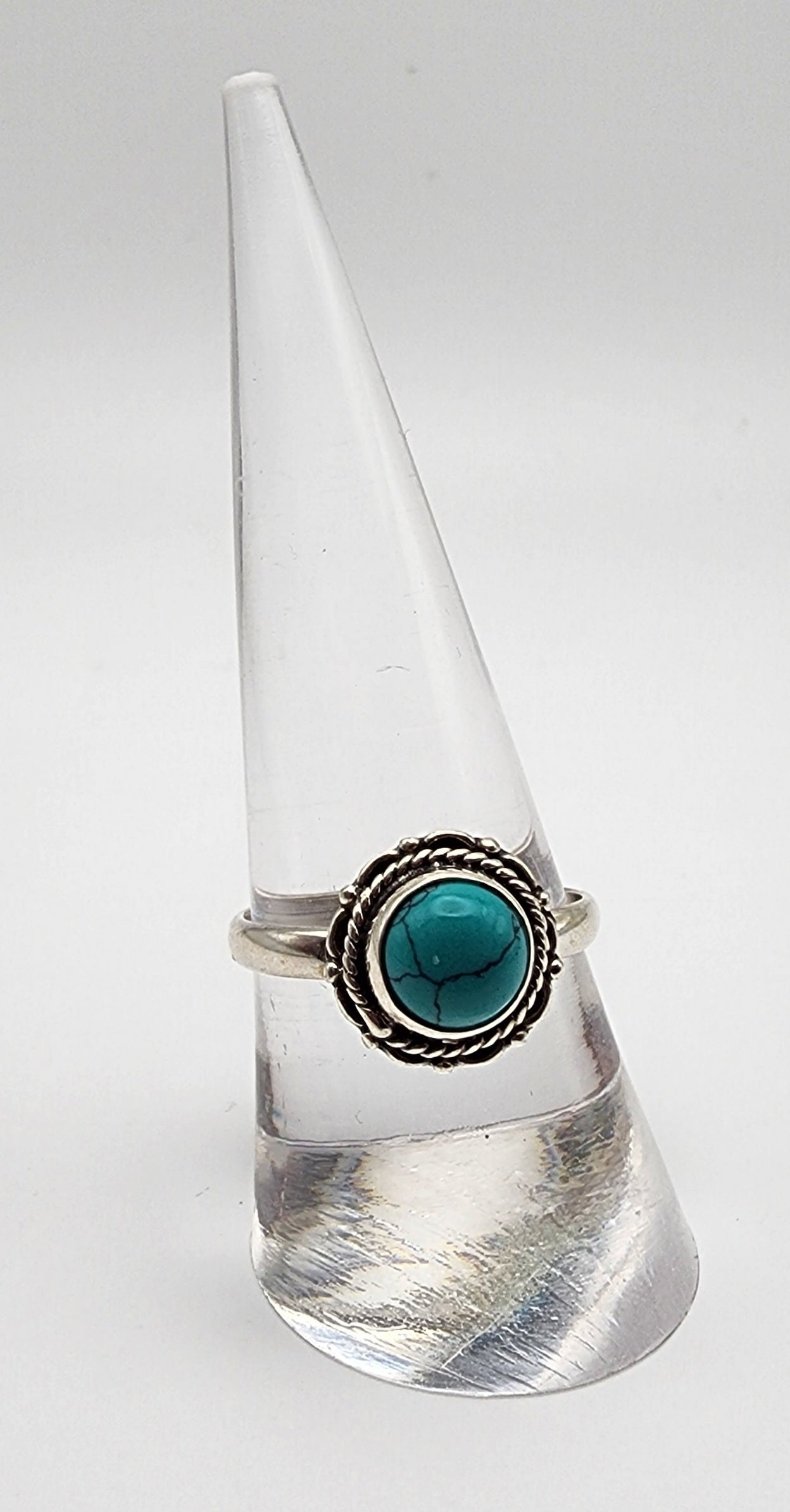 SS Turquoise Ring Round