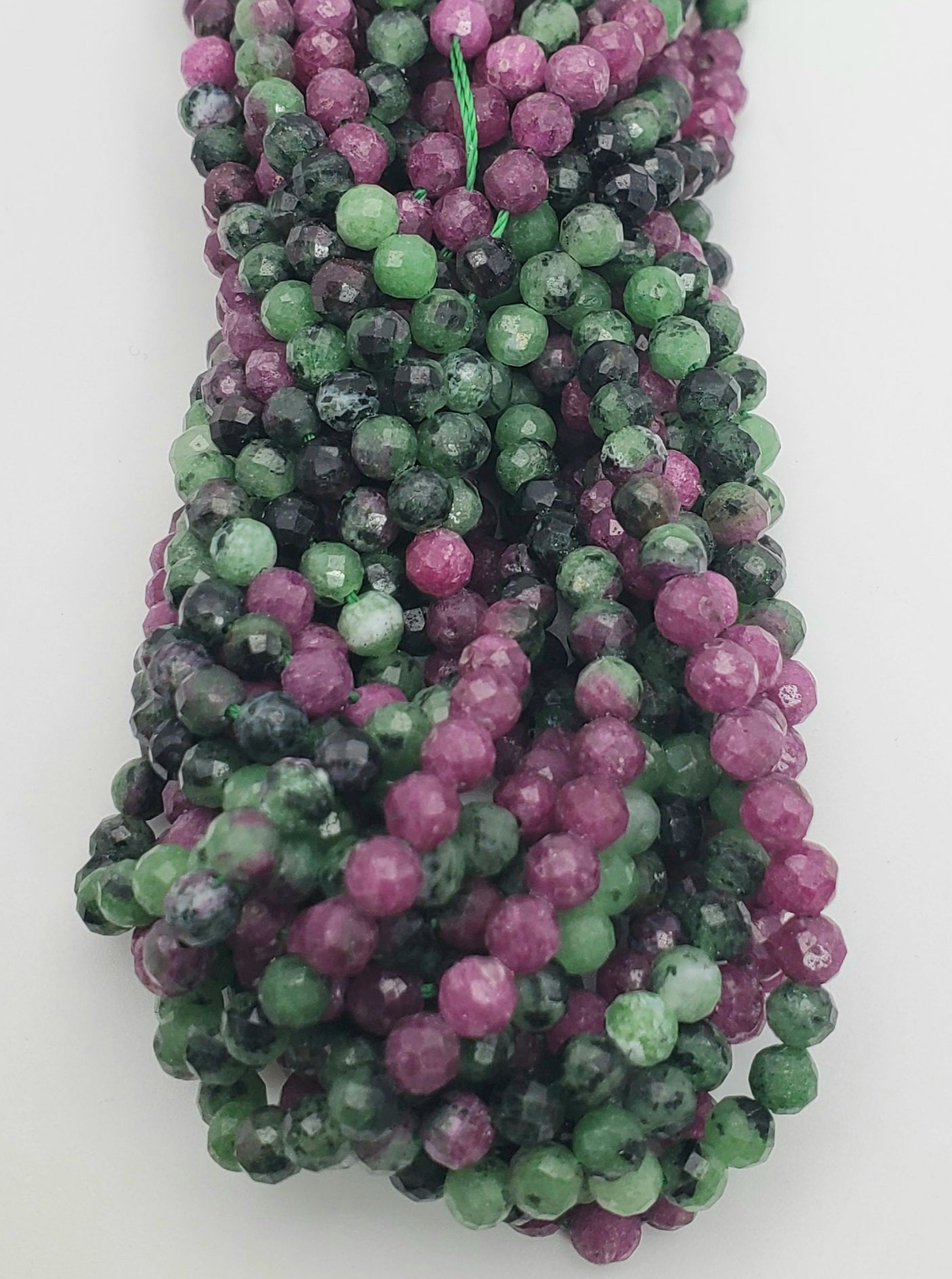 4mm Ruby Zoisite Round Faceted