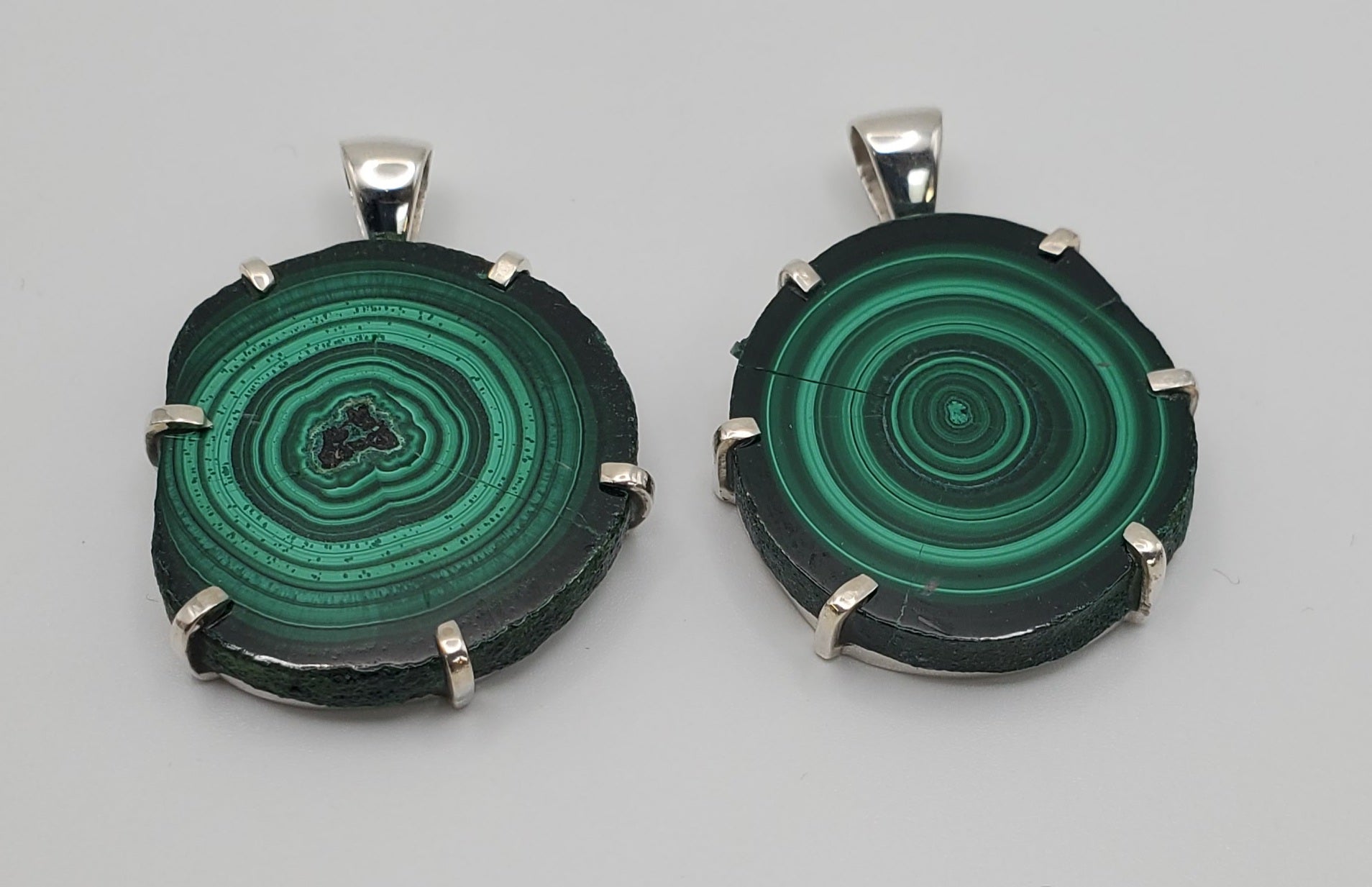 SS Malachite Small Stalactite Pendant
