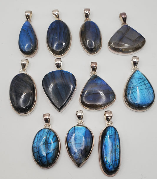 SS Blue Fire Labradorite Pendant