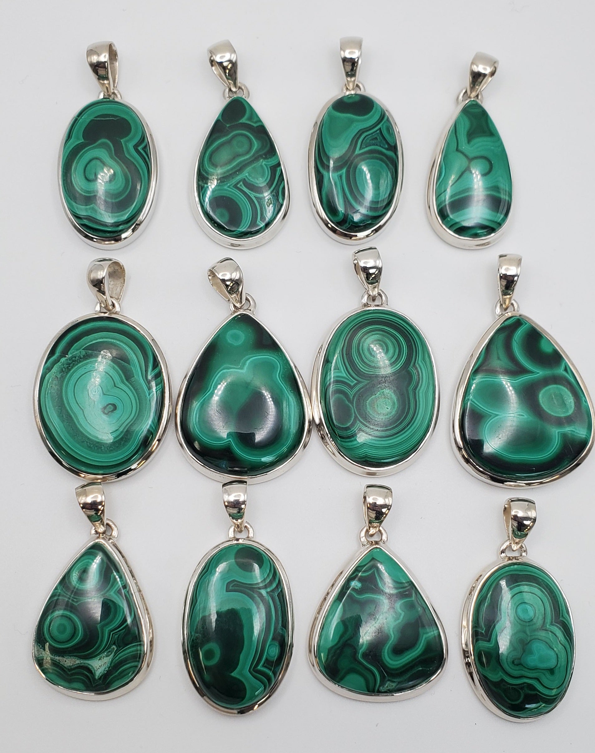 SS Bull's Eye Malachite Pendant