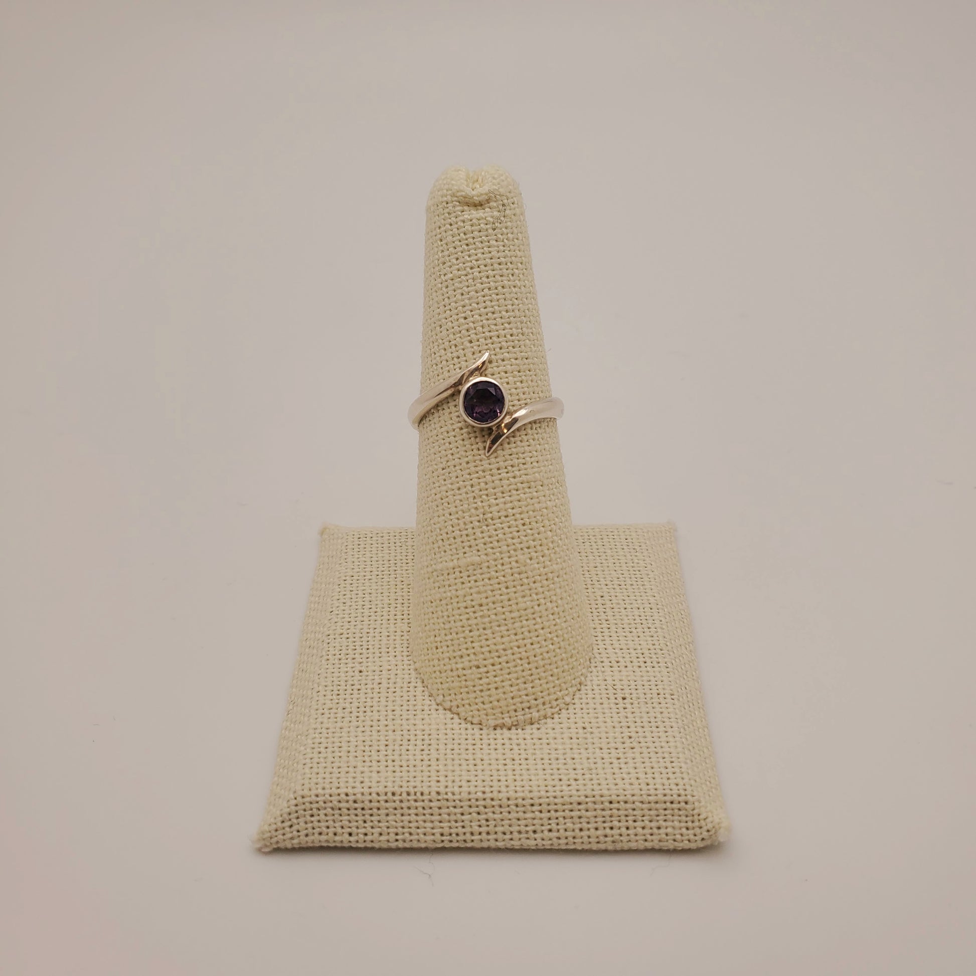 SS Amethyst Faceted Ring