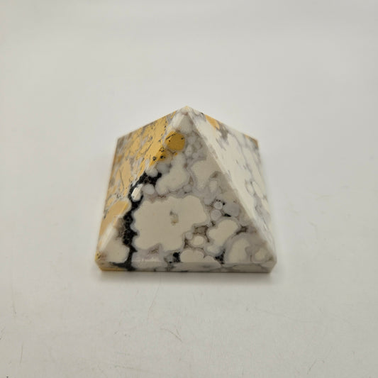 50mm Howlite Pyramid