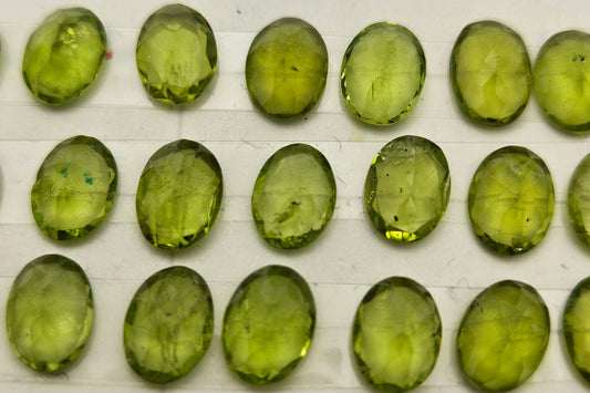 6x8mm Peridot Oval Faceted Cabochon