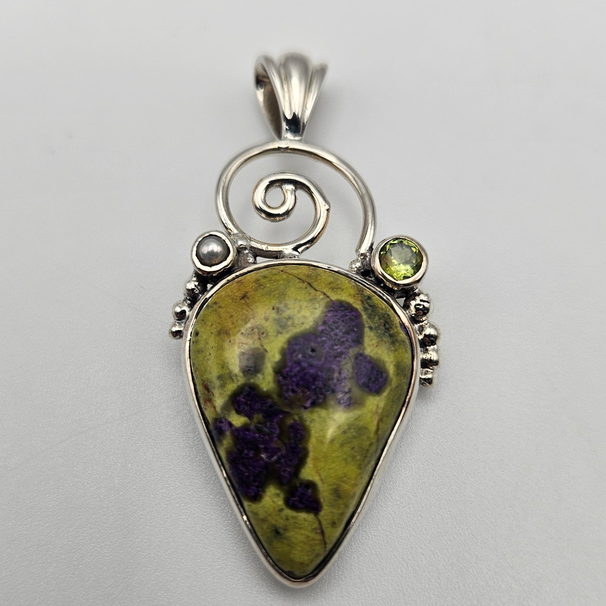 cabochon-pendant-crystal-beads-shop-denver