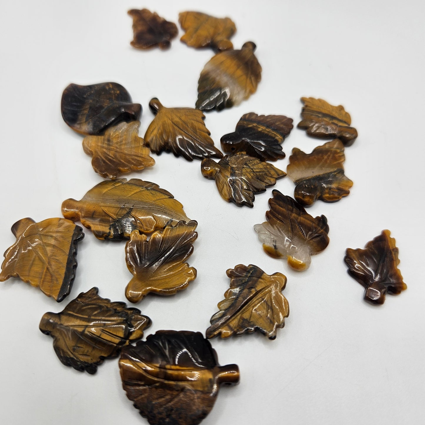 16-20mm Tiger Eye Carved Leaf Single Bead.