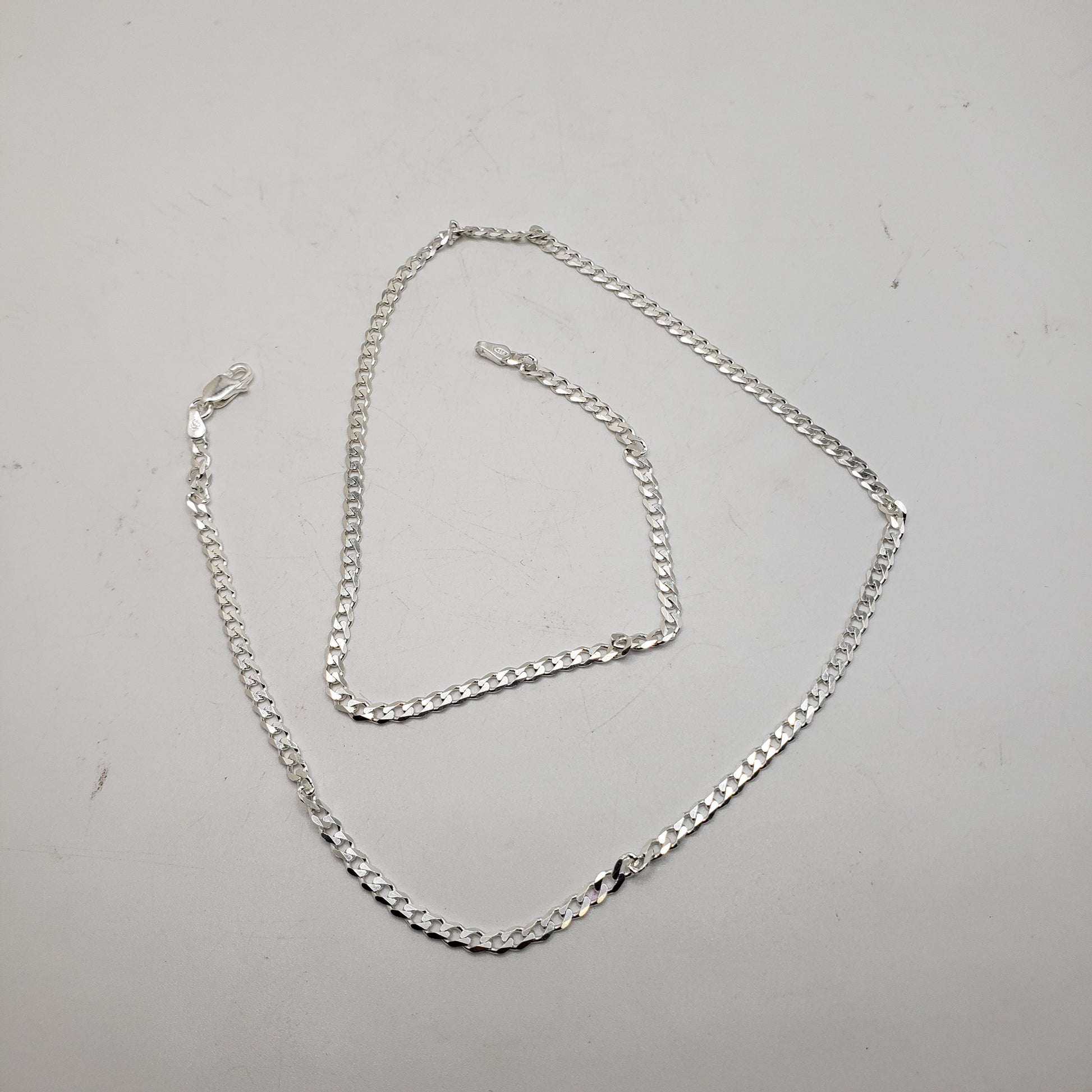 20 Inch Sterling Silver Medium Figaro Chain.