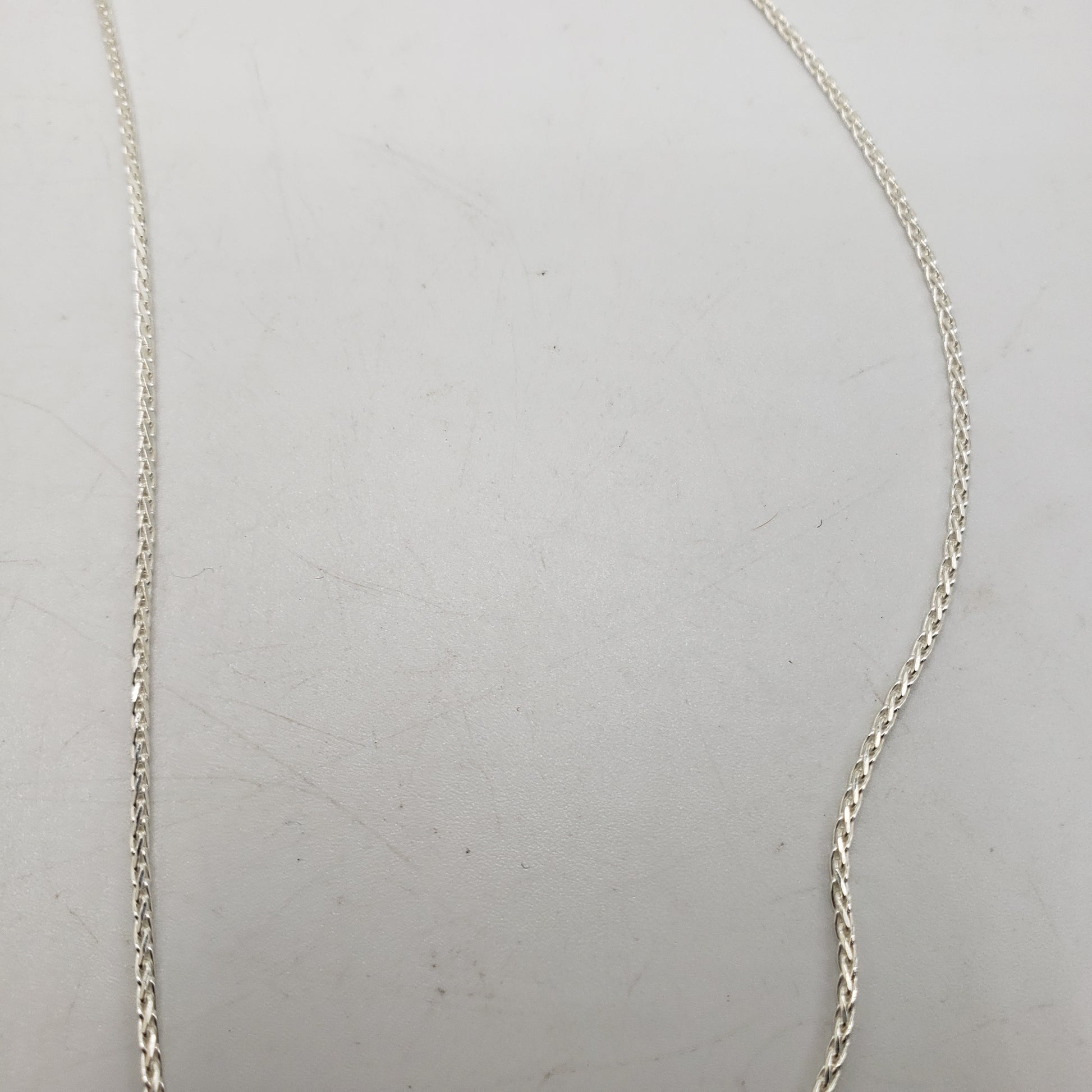 20 Inch Sterling Silver Wheat Chain.