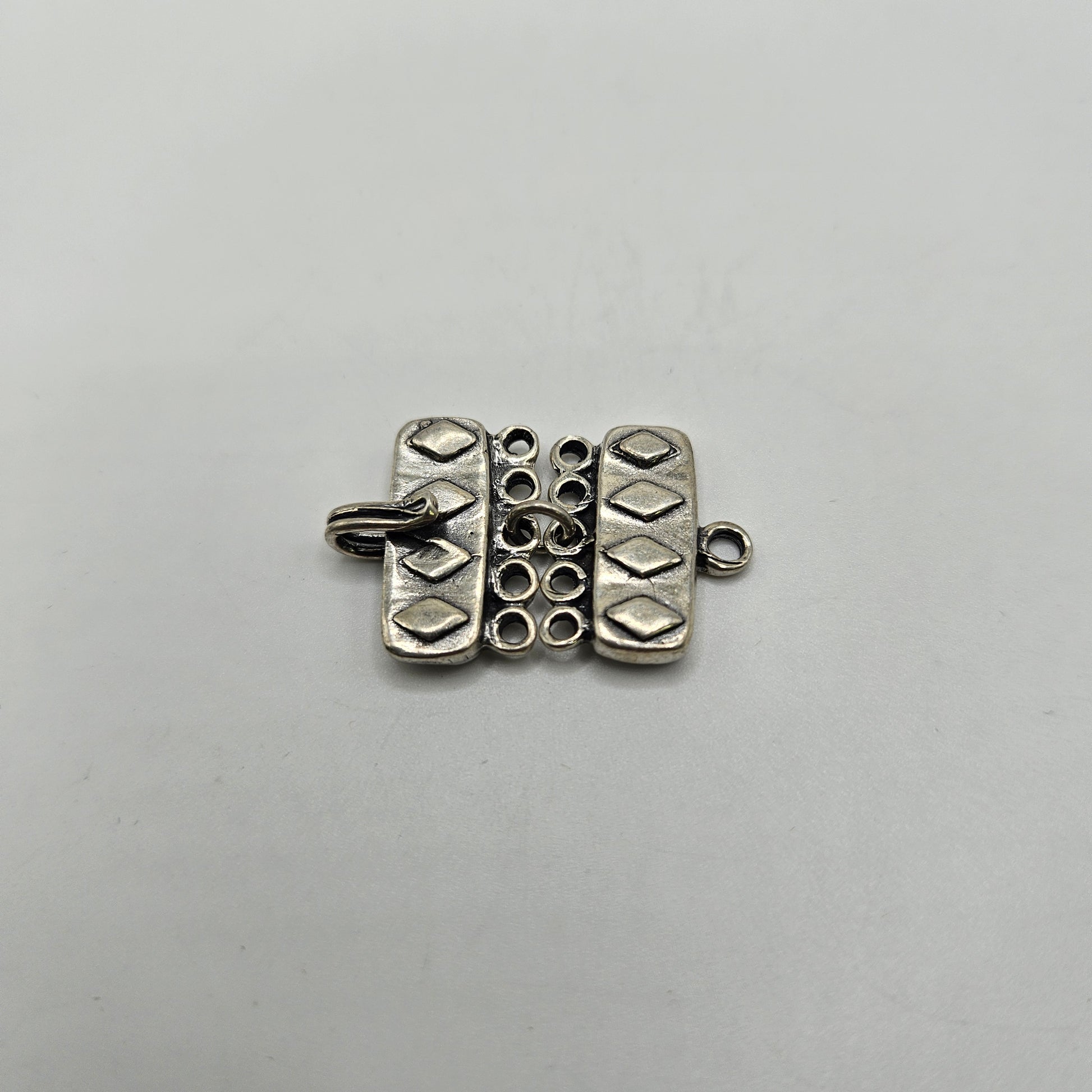 20mm Sterling Silver Five Strand Toggle Clasp.