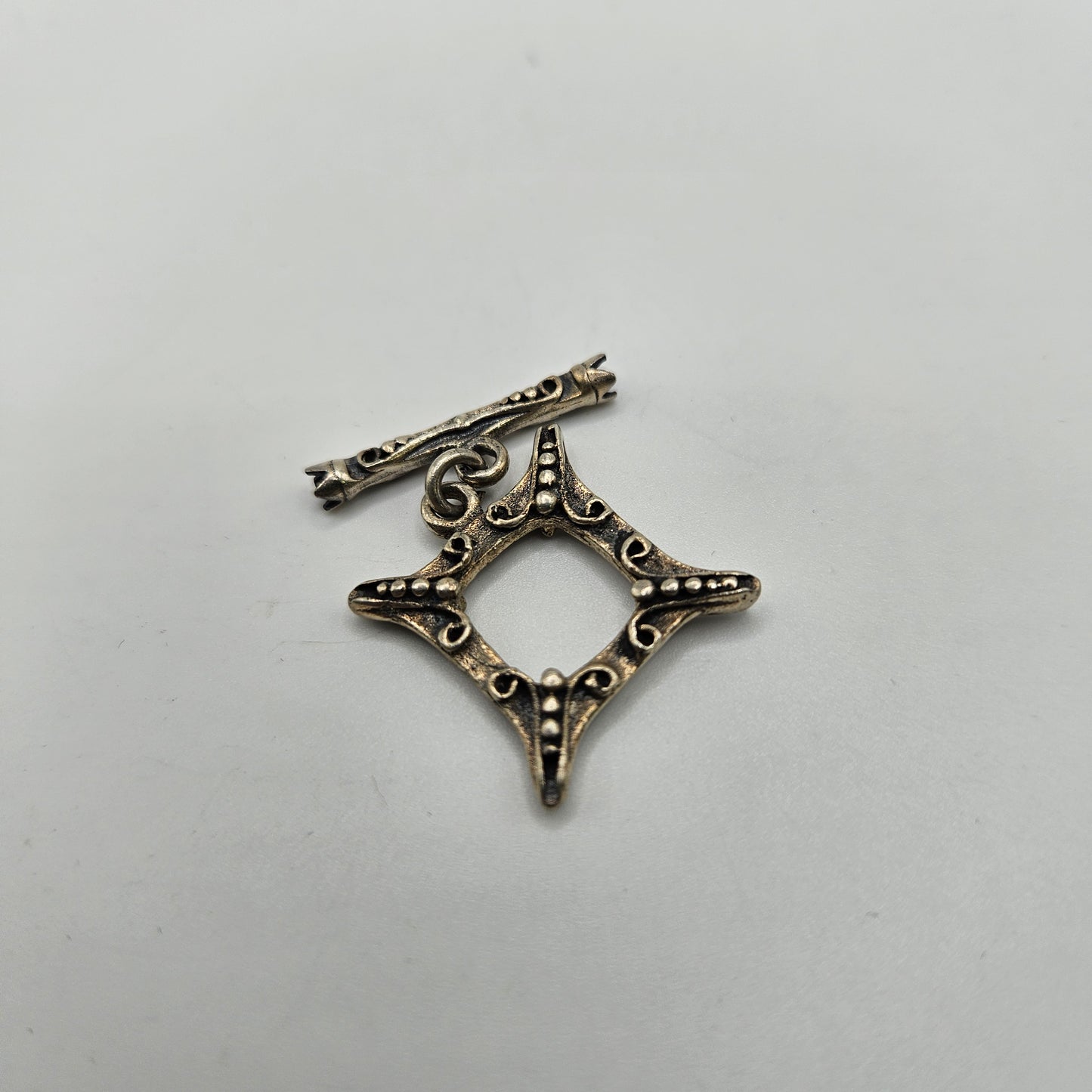 20mm Sterling Silver Ornate Toggle Clasp.