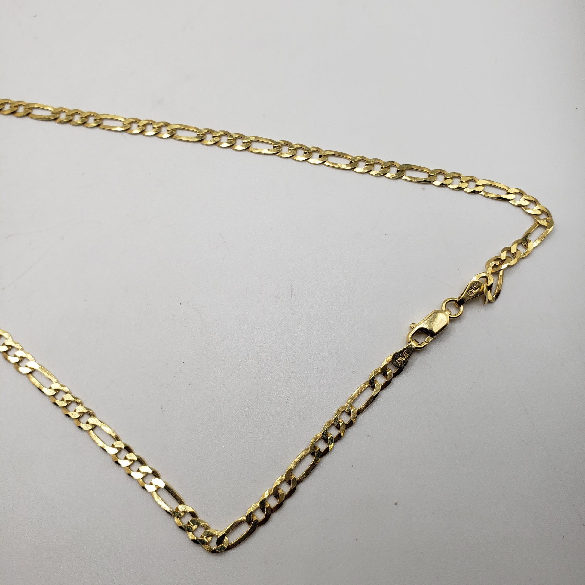 30 Inch Vermeil Figaro Chain.
