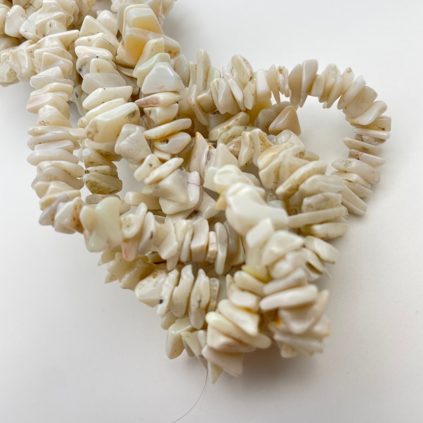 8mm White Opal Chips